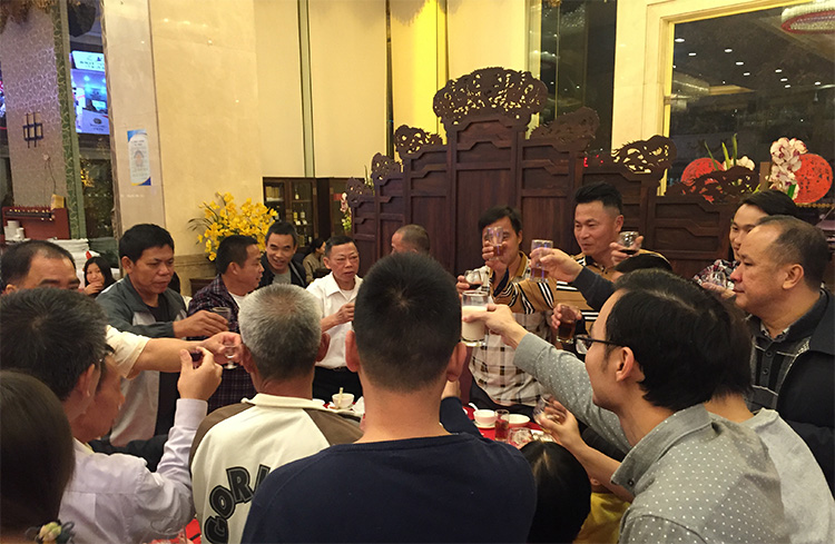 晚宴現(xiàn)場(chǎng)2.jpg 晚宴現(xiàn)場(chǎng)2.jpg